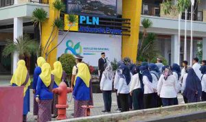 PT PLN (Persero) PLN Indonesia Power Unit Bisnis Pembangkitan (UBP) Jeranjang saat seluruh pegawai melaksanakan upacara peringatan Hari Listrik Nasional (HLN) ke-80, Senin (27/10/2025).