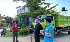PLN UID Suluttenggo PT PLN (Persero) melalui Program Tanggung Jawab Sosial dan Lingkungan (TJSL) terus menghadirkan manfaat bagi masyarakat melalui pengelolaan sampah berkelanjutan di TPA Kawatuna, Kota Palu.
